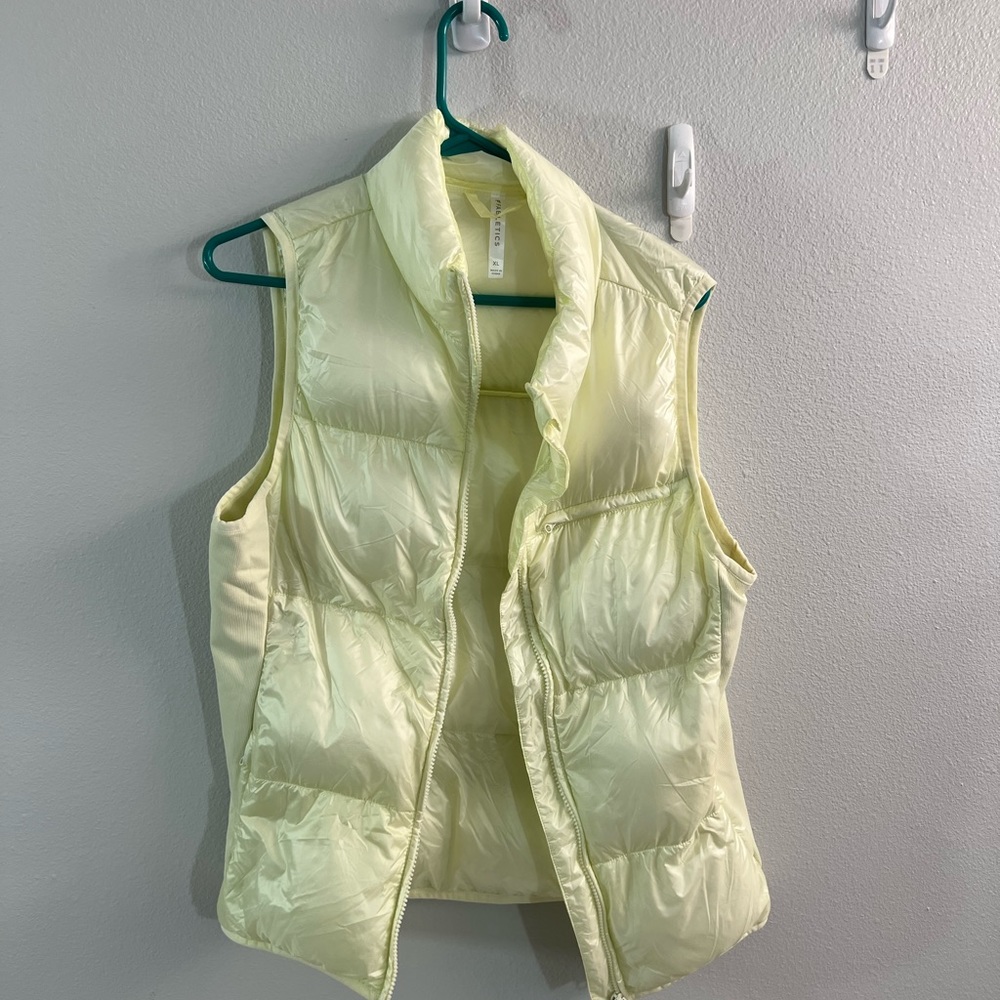 Fabletics‎ puffy vest XL